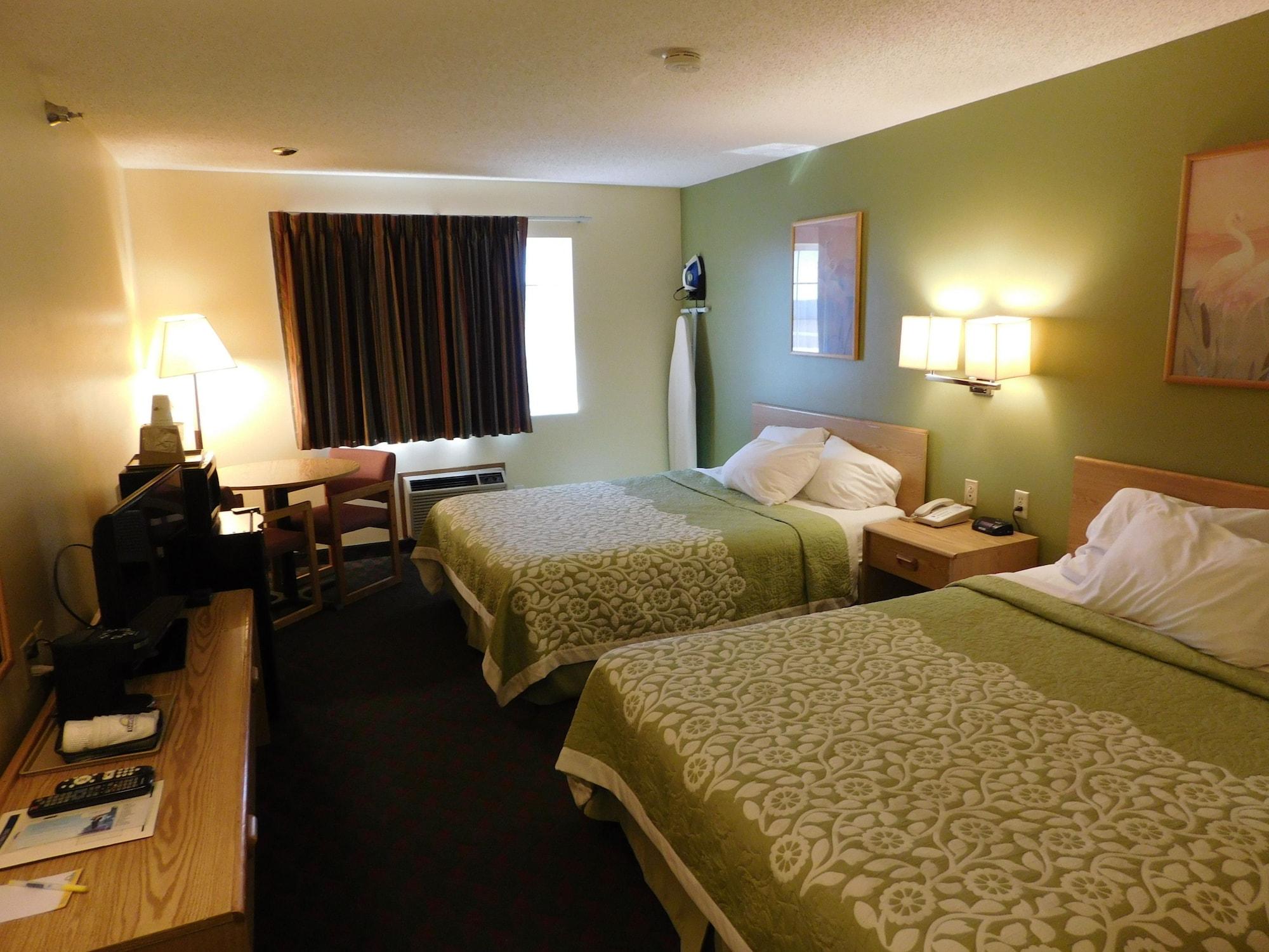 Days Inn By Wyndham Lexington Ne Extérieur photo